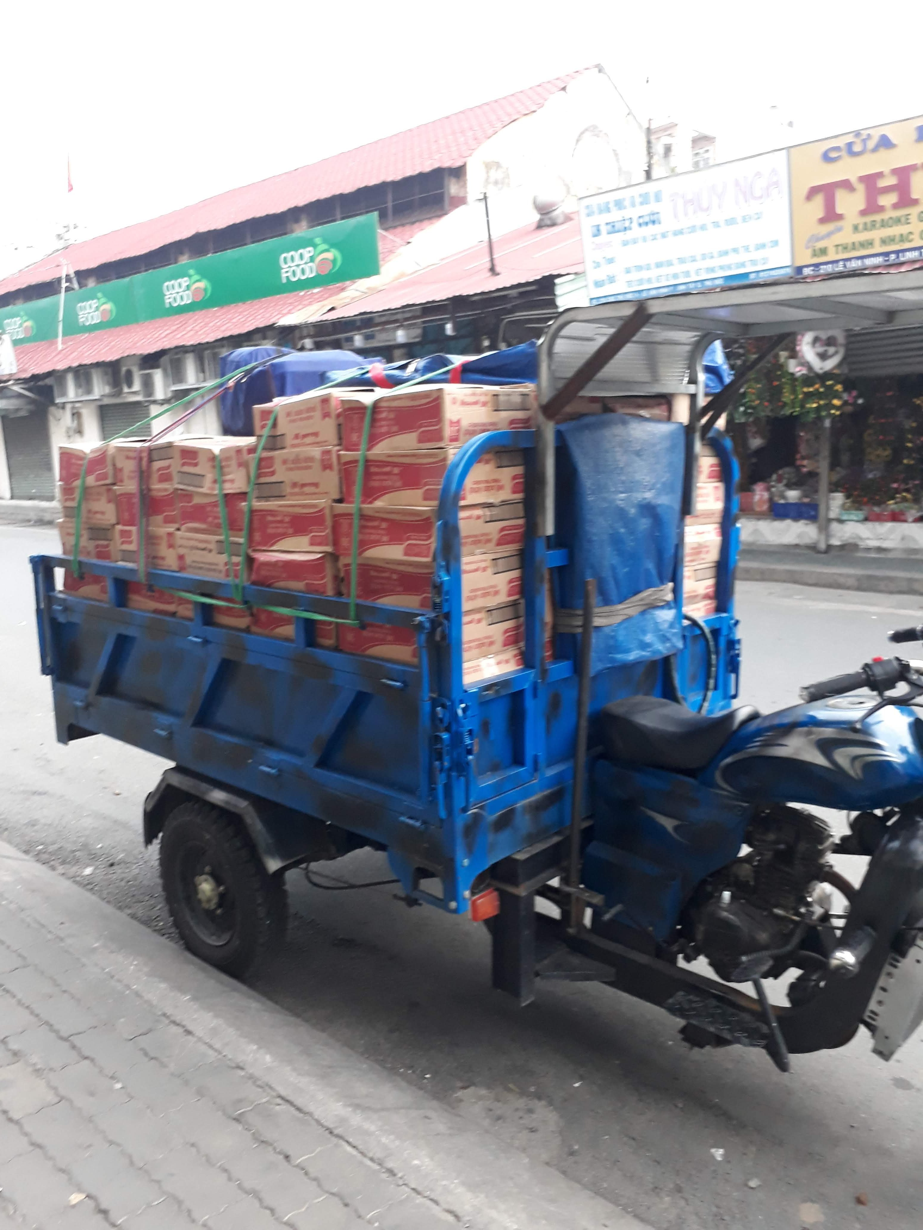 Xe ba gác chở thuê quận 12 - thuebagacsaigon.com