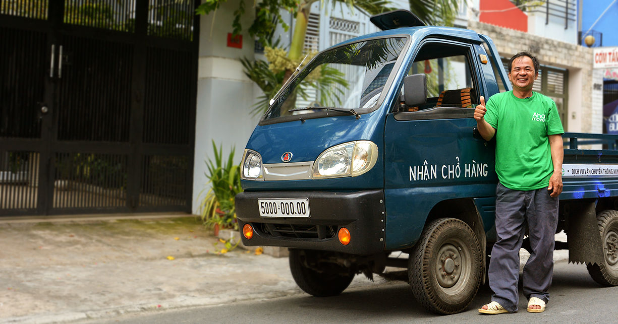Sự vất vả của các anh chạy xe ba gác thuê